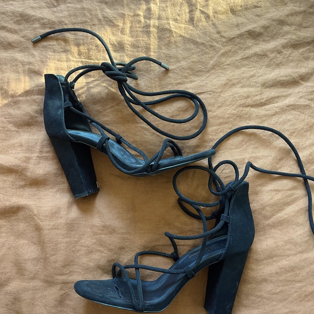 Cute lace-Up Heels!